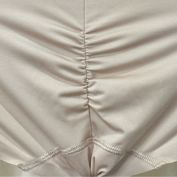 Spanx Suit Your Fancy Bodysuit Strapless Cupped Brief Convertible Tan Small - Picture 8 of 15